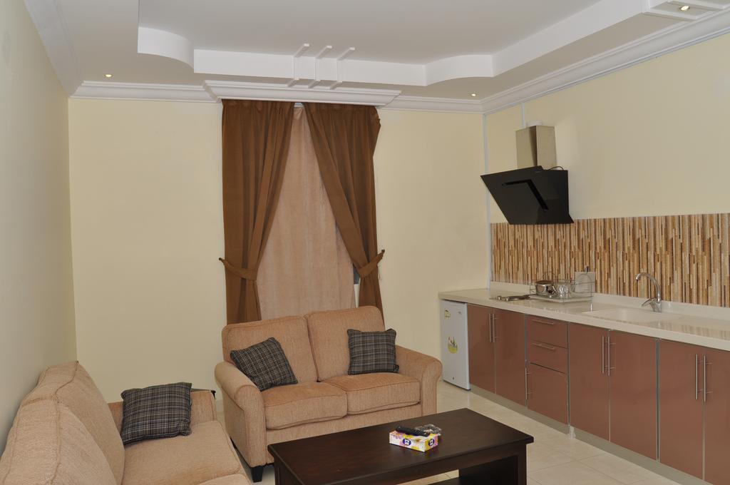 منازل بجيلة للاجنحة الفندقية Manazel Begela Hotel Apartments ฏออิฟ ห้อง รูปภาพ